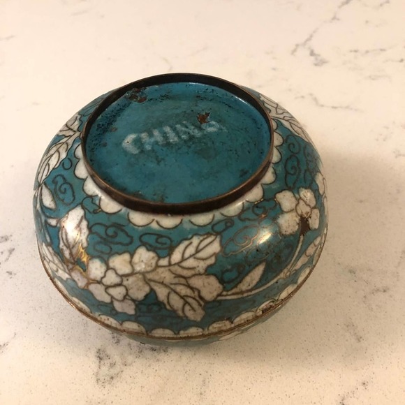 Antique Chinese Cloisonne Lidded Trinket Box - Picture 8 of 10